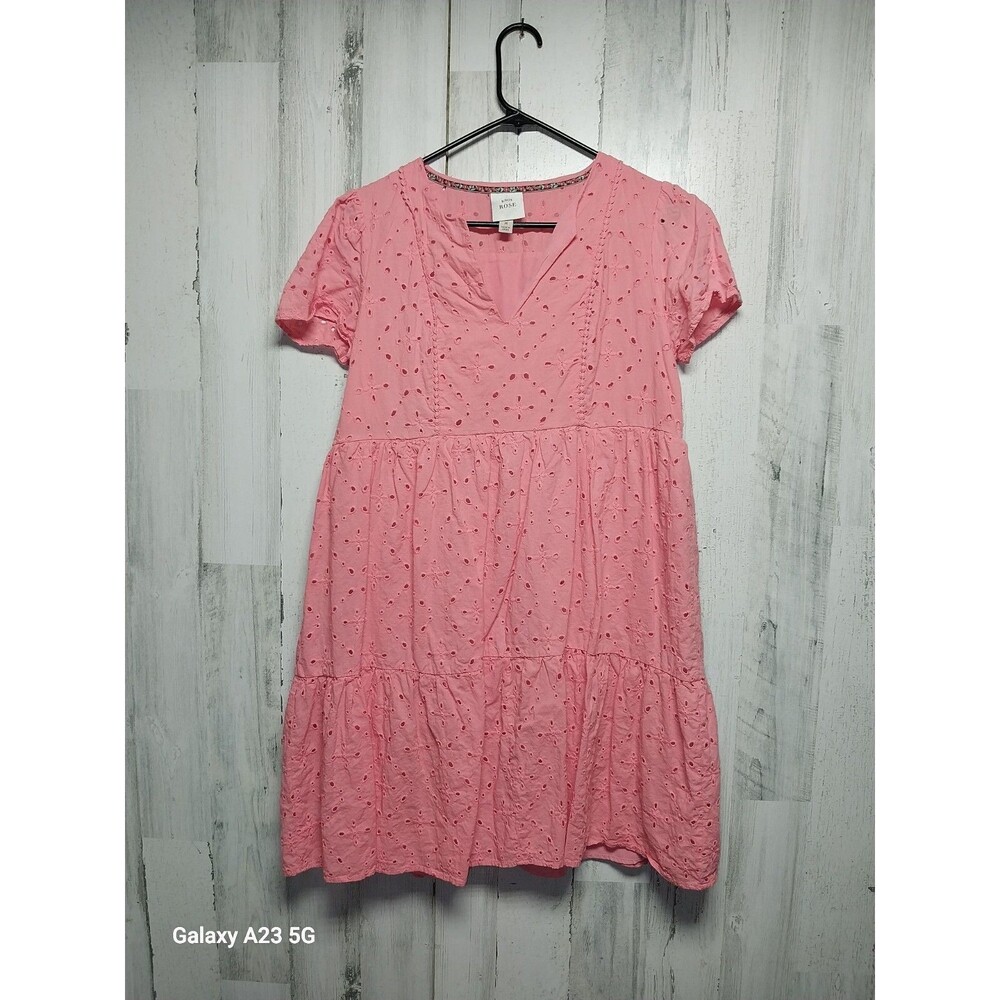 Knox Rose Dress Size Medium Eyelet Tiered Short Sleeves Salmon Coral Pink